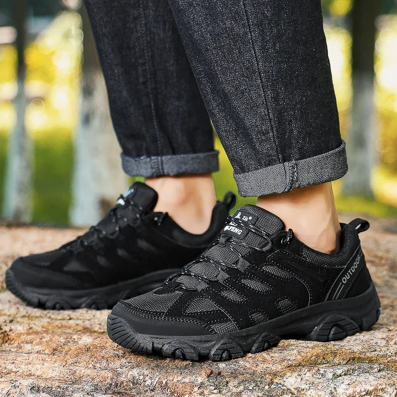 Large Size 38-47 Men Outdoor Hiking Shoes Mountaineering Sports Shoes Lace-up Hiking Outdoor Non-slip Thick-soled Mountain Shoes
