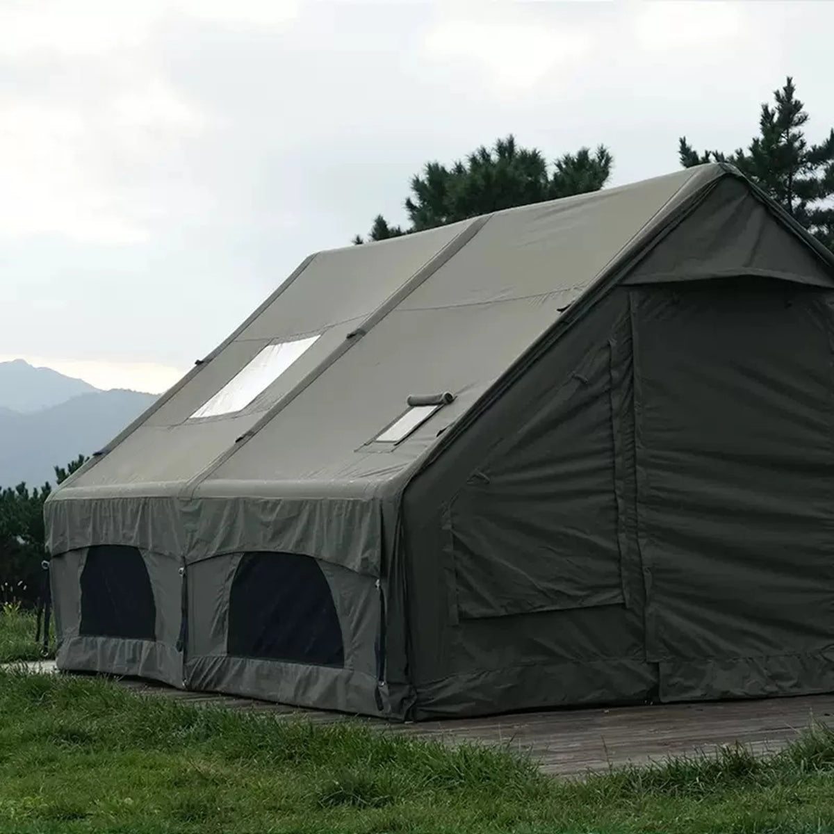 Luxury Inflatable Camping Tent With Skylight